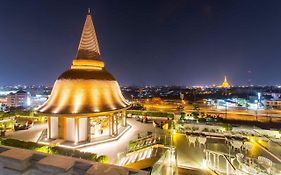 โรงแรมไมด้า แกรนด์ ทวารวดี นครปฐม (SHA Extra Plus)